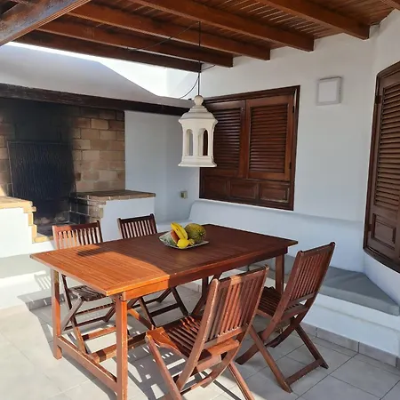 Vakantiehuis Fuer 8 Personen Ca, 160 M Sup2 In Puerto Del Carmen, Lanzarote Suedkueste Von Lanzarote *